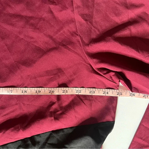 Reebok Zip Up Lightweight Hooded Jacket Mens‎ XL Training NWT Maroon Black - Picture 10 of 11